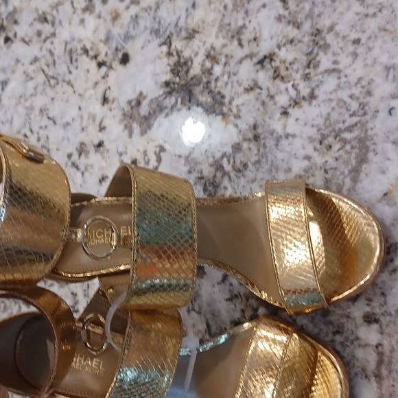 Michael Kors Amos Gold Leather & Hardware Sandals Slide Shoes Heels Pump NEW - Picture 9 of 17